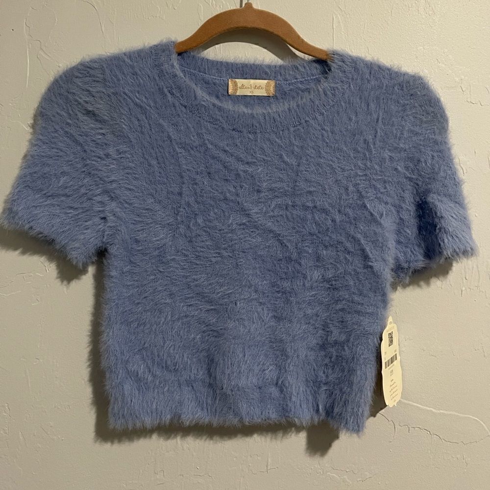 Altar’d state ice blue fuzzy soft car op top xs NWT